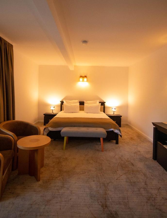Hunter Vip Villa Reghin Luaran gambar