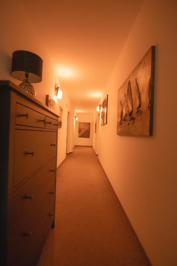 Hunter Vip Villa Reghin Luaran gambar